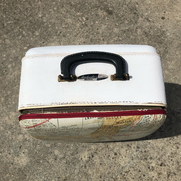 matchmaker by stebco Accents Vintage Map Bowling Ball Case By